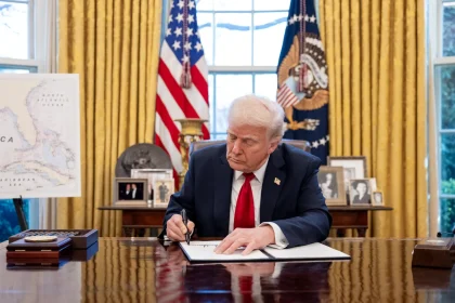 President Trump Auto Tariffs Announcement in the Oval Office/The white House
