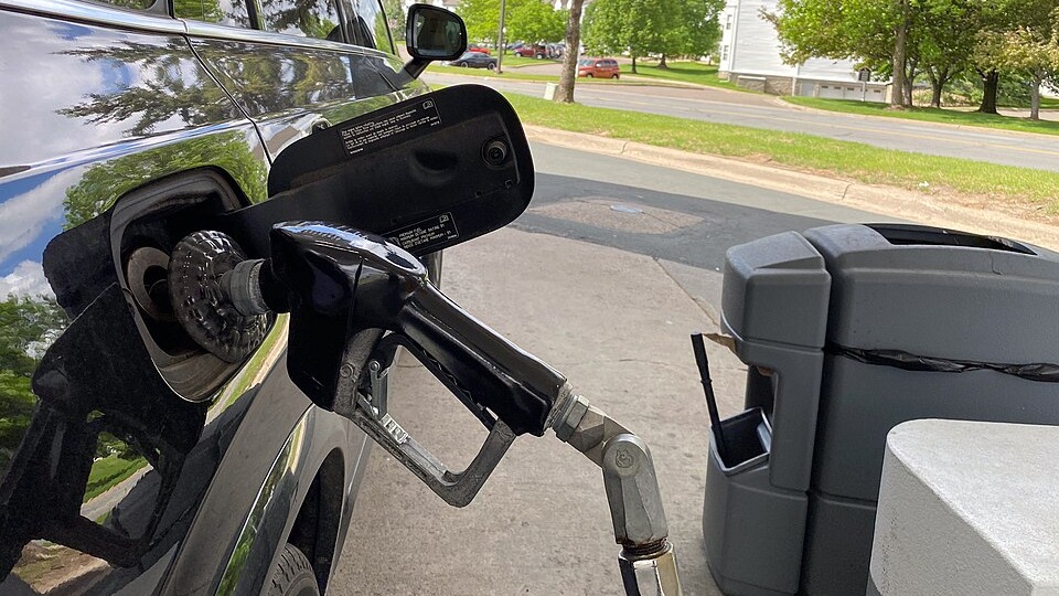 Filling up with Gas/Wikimedia/Tony Webster