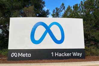 Entrance sign at Meta's headquarters complex in Menlo Park, California / Wikimedia Commons / Nokia621