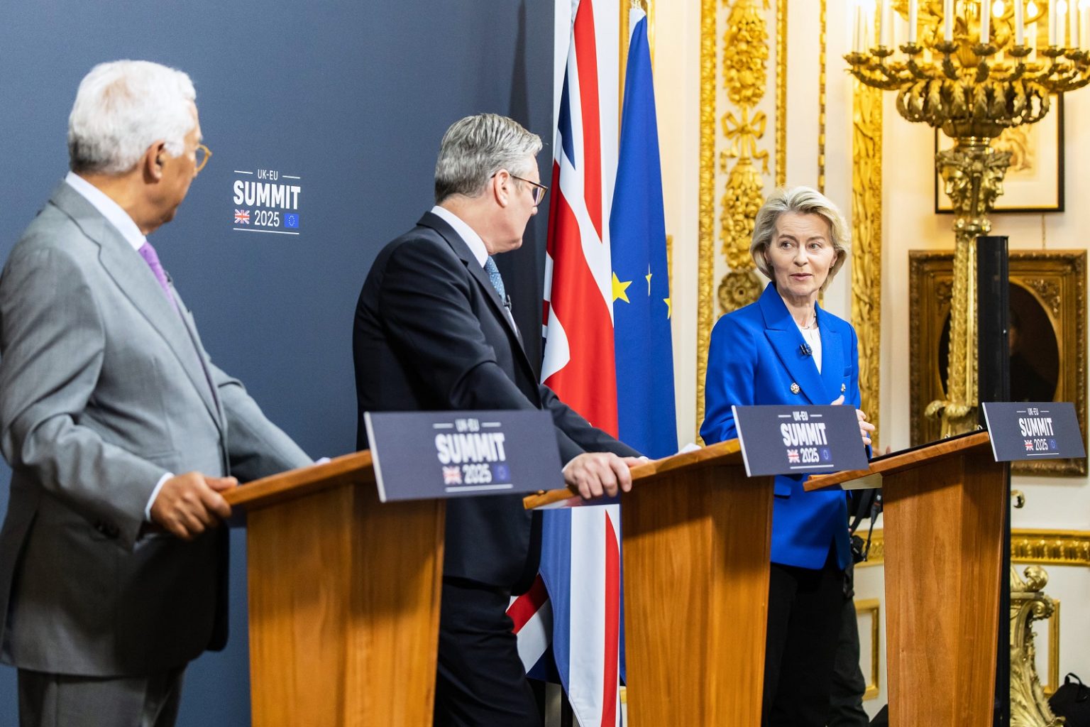 António Costa, Keir Starmer and Ursula von der Leyen, during the press conference/European Union, 2025