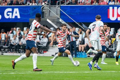 Christian Pulisic playing with USMNT in FIFA World Cup 26 / Wikimedia Commons / Bryan Berlin