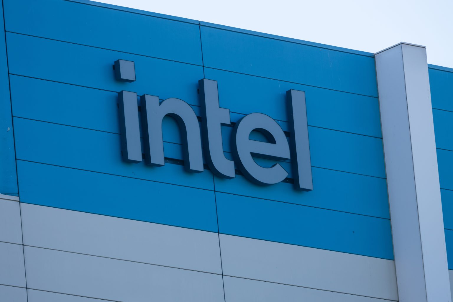 Intel headquarters in Santa Clara, California, USA - september 29, 2024. Intel Corporation is an American multinational corporation and technology company / UVL / Shutterstock