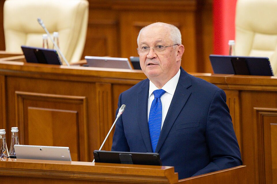 Prime Minister Alexandru Munteanu in the Moldovan Parliament 2025 / Wikimedia Commons / Government Office of Moldova
